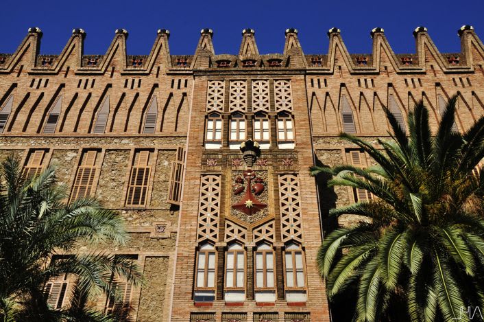 Col.legi de les Teresianes - Gaudí Buildings